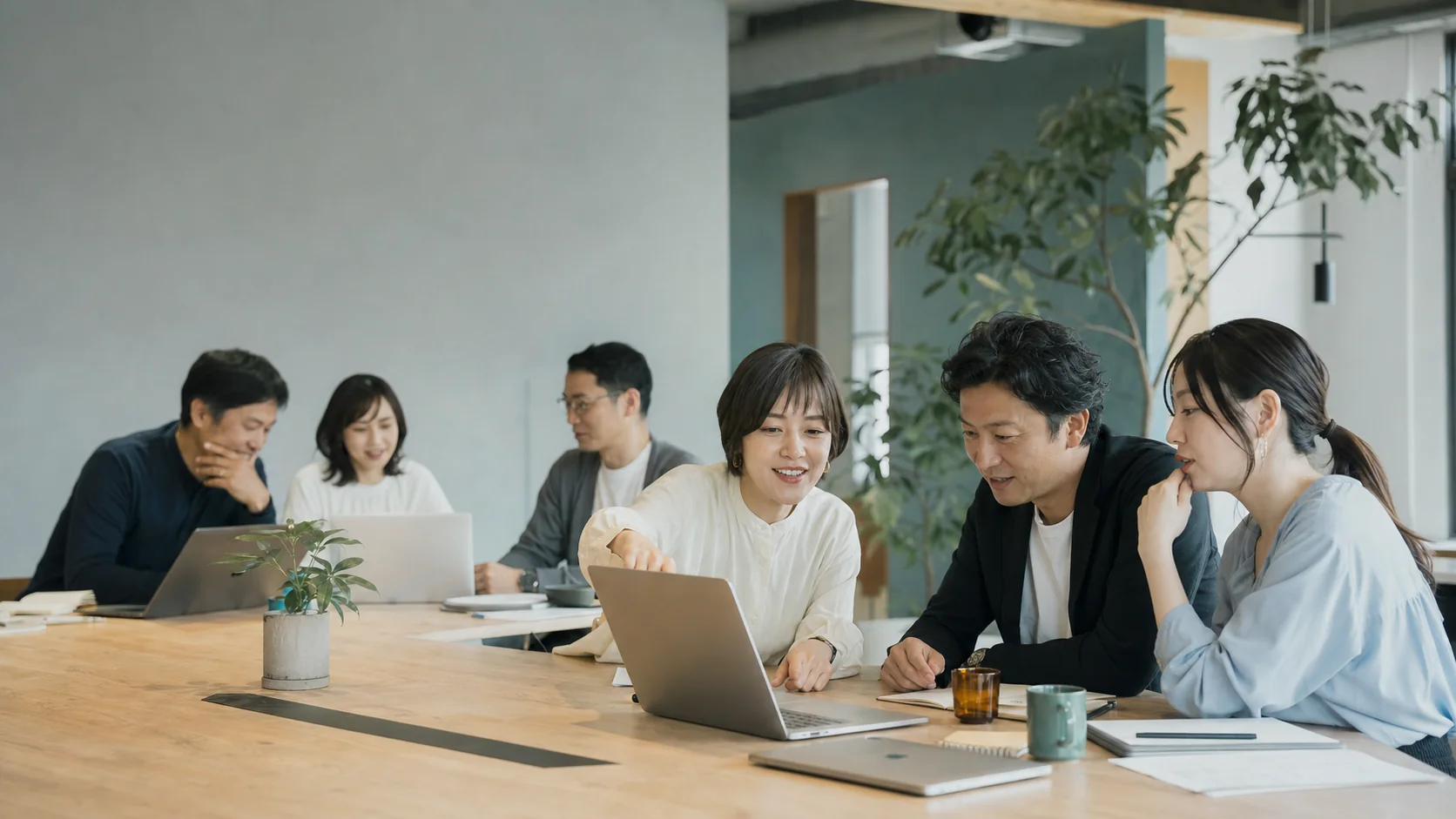 LEAPの参加者がAI活用を一緒に試しているワークショップ